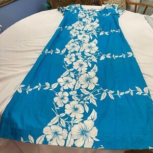 Hilo Hattie Women’s VTG Blue White Floral Hawaiian Long Maxi Dress Size Large